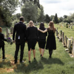 Quem pode autorizar uma cremação: Guia completo